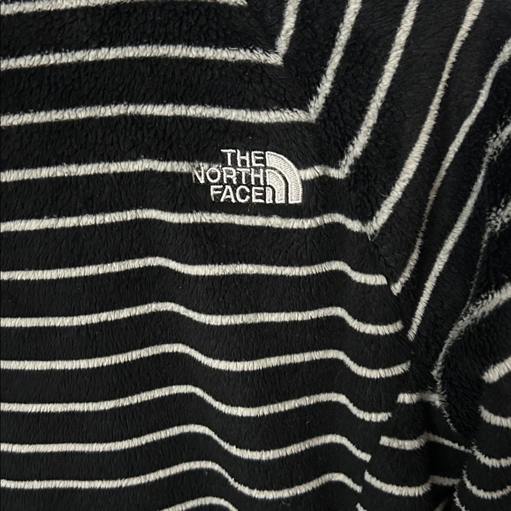 The North Face Women's Black and White Striped Fleece Full Zip Jacket Small P - Picture 7 of 7